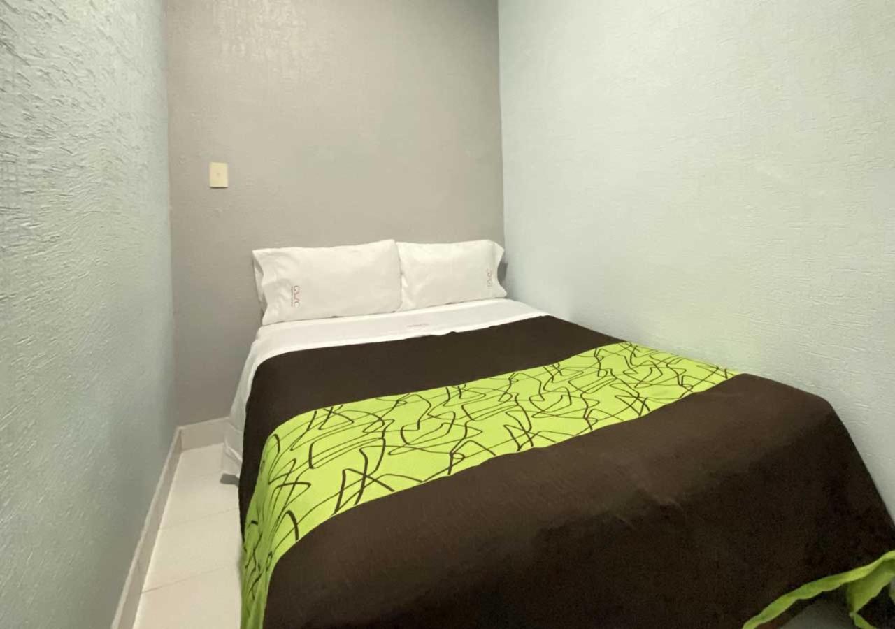 Hotel Gran Via Central Мехико Экстерьер фото